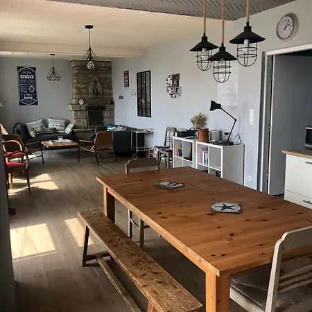 Holiday home Maison De Famille Vue Mer- 4 Chambres, 8 Personnes Plouhinec (Finistere)